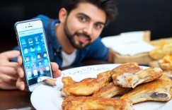 硬核站长资讯拆解：评论风向×数据洞察驱动设计决策